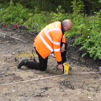 Mapping presence of human activity in situ using  HHpXRF on a Roman period site. © Copyright ARS Ltd 2021.